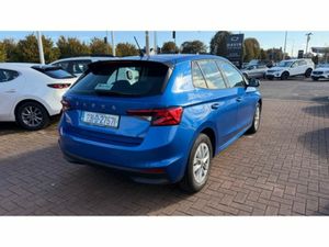 Skoda Fabia AMB 1.0mpi 65HP 5DR - Image 4