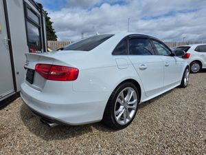 Audi S4 3.0 TFSI S TRONIC QUATTRO - Image 4