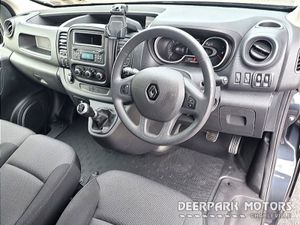 Renault Trafic Ll30 DCI Bus  Sensors/aircon - Image 4