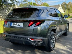 Tucson 2WD Comfort Plus HEV 235 BHP - Image 4