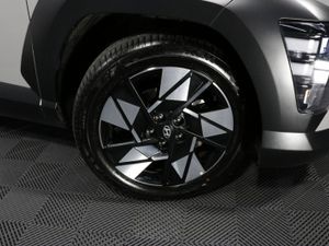 Hyundai Kona Hybrid Elegance - EX Demo - 1.6l Pet - Image 3