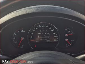 Kia Sorento Platinum 2WD - Image 4