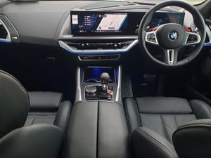 BMW XM 50e - Image 2