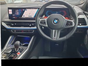 BMW XM 50e - Image 3