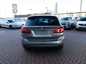 218D ACTIVE TOURE 5DR ESTATE AUTOMATIC // 1 OWNER - Image 4