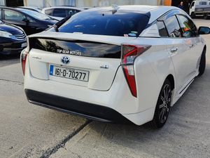 Toyota Prius 2016 full Spec - Image 4