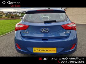 Hyundai i30 BLUE CRDI SDRIVE - Image 3
