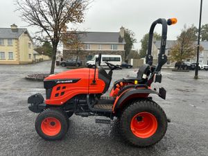 New Avenger 26 HST Compact Tractor - Image 4
