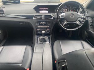 Mercedes-Benz C-Class Sport Estate - Image 4