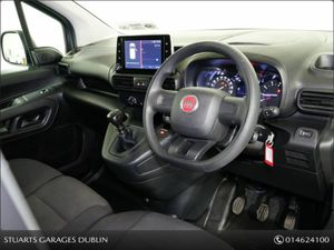 Fiat Doblo LWB 1.5 100HP 1000KG 4DR - Image 4