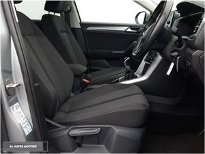 Volkswagen T-Roc  tiny Mileage 2.0 TDI  parking P - Image 4