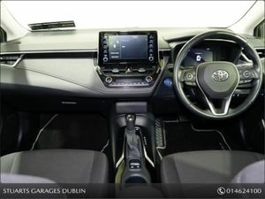 Toyota Corolla HYBRID LUNA SALOON 4 DOOR AUTO*REAR - Image 4
