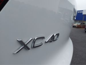 Volvo XC40 D3 MOMENTUM AT 5DR AUTO - Image 4