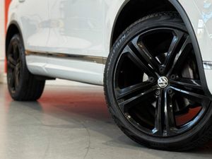 Volkswagen Touareg CV 3.0tdi 262BHP V6 5DR Auto - Image 4