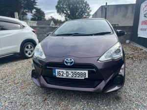 Toyota Aqua **2016** - Image 2