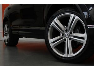 Volkswagen Touareg 3.0tdi 262BHP V6 5DR Auto #74 - Image 2