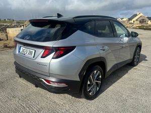 Hyundai Tucson Executive TWO Tone 5DR - Image 3