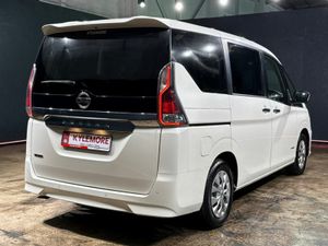 Nissan Serena 2.0 HYBRID - REVERSE CAMERA - CRUISE - Image 4