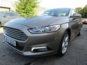 Ford Mondeo TITANIUM EDITION HEV - Image 4