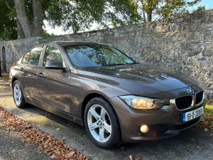 BMW 318D SE // FULL BMW SERVICE HISTORY - Image 2