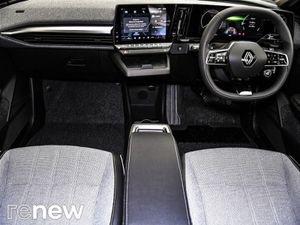 Renault Megane E-Tech Techno Ev60 - Image 3