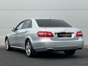 Mercedes-Benz E220d Elegance - Image 4