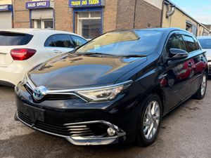 Toyota Auris  2016 (162)hybrid with low miles - Image 2