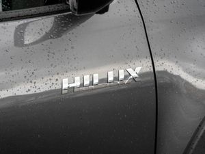 Toyota Hilux INVINCIBLE X 4WD 251 - REG - Image 3