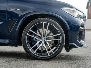 BMW X5 XDRIVE45E M SPORT *TANZANITE BLUE* - Image 4