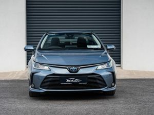 Toyota Corolla Hybrid Luna Saloon 4DR Auto - Image 2