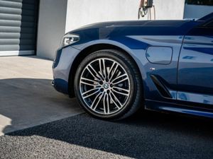 BMW 5-Series 530 E G30 M Sport 4DR Auto - Image 4