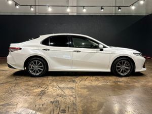 Toyota Camry 2.5 AUTOMATIC HYBRID - CRUISE CONTROL - Image 3