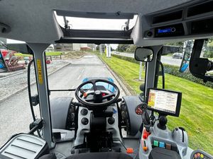 Ex Demo New Holland T7.225 - Image 3