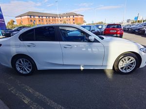 BMW 3 SERIES 330E SE PRO AUTOMATIC PHEV - Image 4