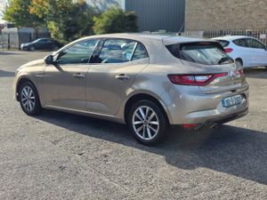 Renault Megane 1.5 dCi  Automatic - Image 4