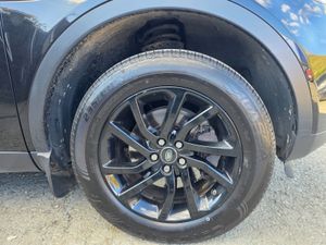 LAND ROVER DISCOVERY SPORT 2.0 7 SEATER 2017 - Image 4