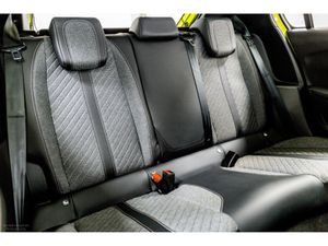 Peugeot 208 Allure 1.2 MHEV Auto 136HP - Image 4