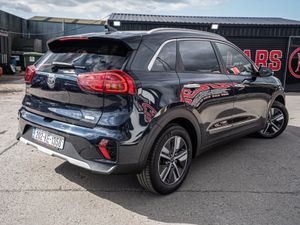 202 Niro 1.6 Phev/FSH/High spec/1yr warranty - Image 3