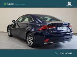 Lexus IS 300H - Image 3