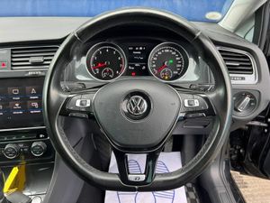 Volkswagen Golf R-LINE PACK 1.2 TSI // COMFORTLINE - Image 4