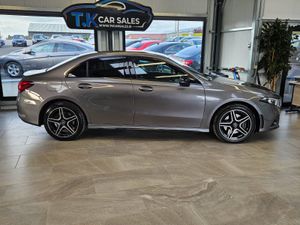 19 MERCEDES BENZ E CLASS AVANTGARDE - Image 4