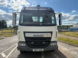 Daf LF260 Hiab Crane Truck - Image 2