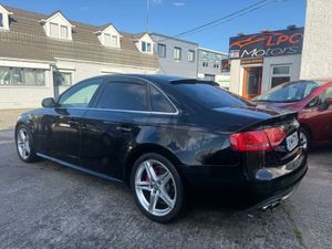 Audi A4 2010 - Image 4