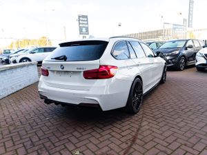 320i X-DRIVE M-SPORT PLUS 5DR ESTATE AUTOMATIC // - Image 3