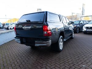 TOYOTA HILUX ICON AUTO 1 OWNER NO TOW BAR IMMACULA - Image 3