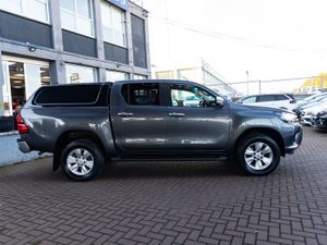 TOYOTA HILUX ICON AUTO 1 OWNER NO TOW BAR IMMACULA - Image 2