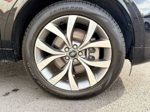 Land Rover Discovery Sport Plug in Hybrid / HSE W - Image 3