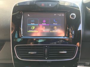 182 RENAULT CLIO 0.9 PETROL DYNAMIQUE NAV... - Image 3