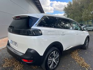 Peugeot 5008 2022 - Image 3