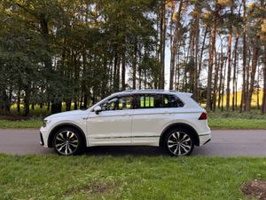 Volkswagen Tiguan R Line TDI Low KM - Image 4